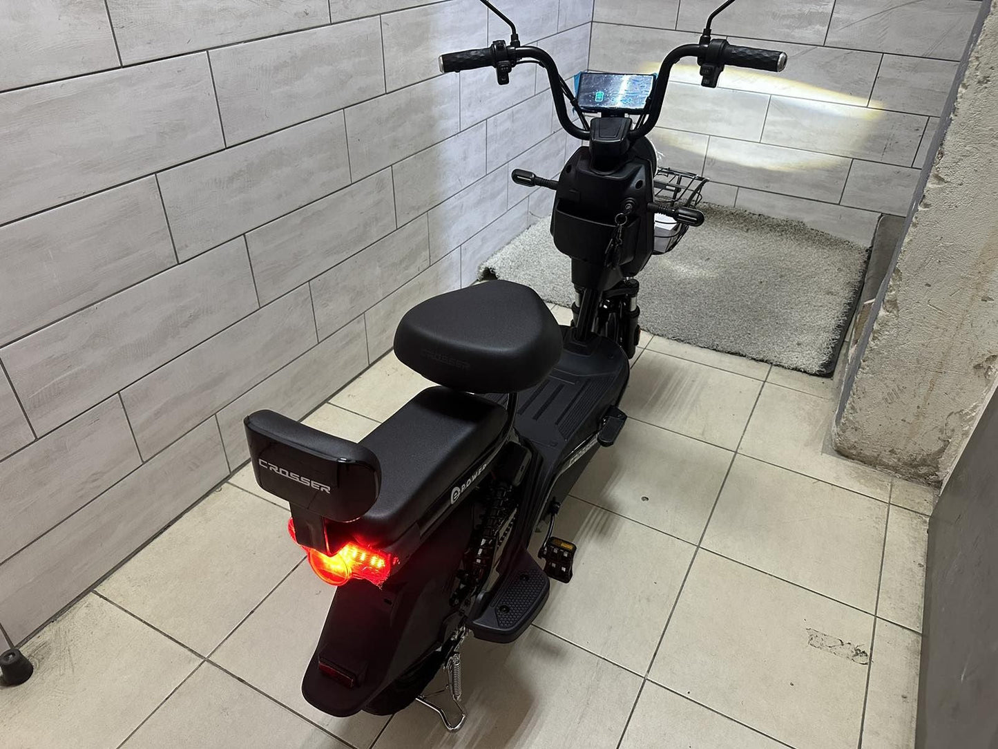 Електро скутер CROSSER SR-1 60V 500W - фото 4