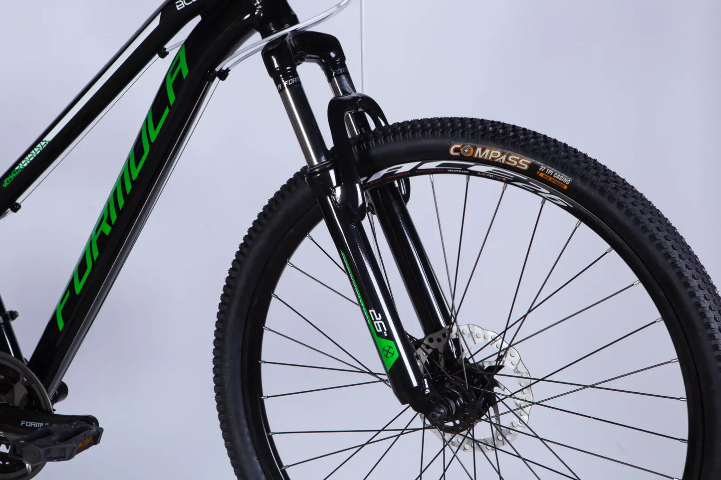 Велосипед AL 26" Formula BLACKWOOD DD FR рама-13" чорний з зеленим 2026